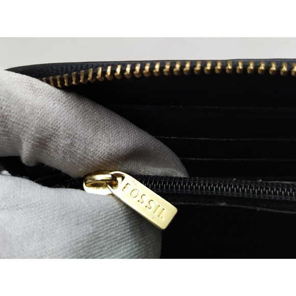 Fossil Patchwork Multicolor Leather Zip Around Credit Card Wallet - Picture 12 of 16